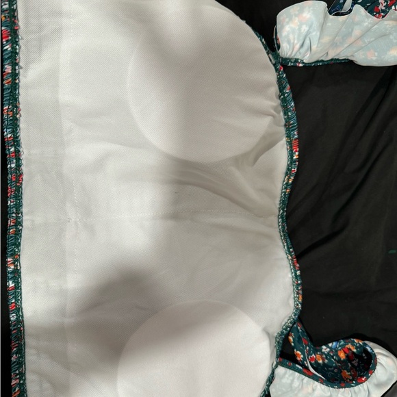 Unused XL bathing suit - Picture 4 of 4